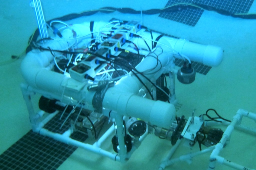 ROV3 (2)