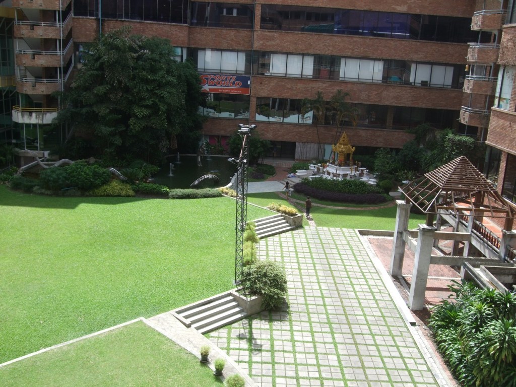 How come America doesn't have lush mall courtyards?